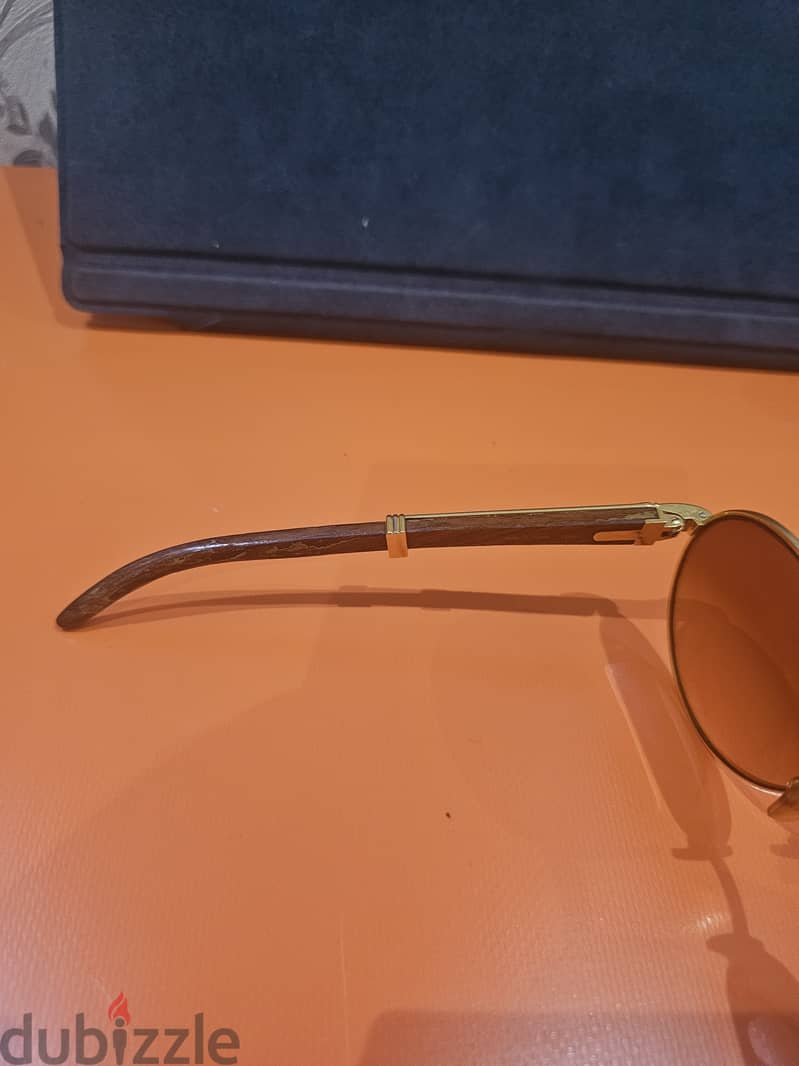 Cartier frame gold 18g    200BD 4
