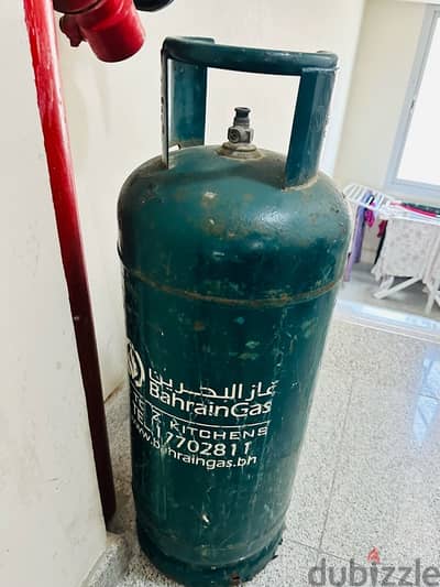 bahrain gas cylinder medium  size ( call 33734399