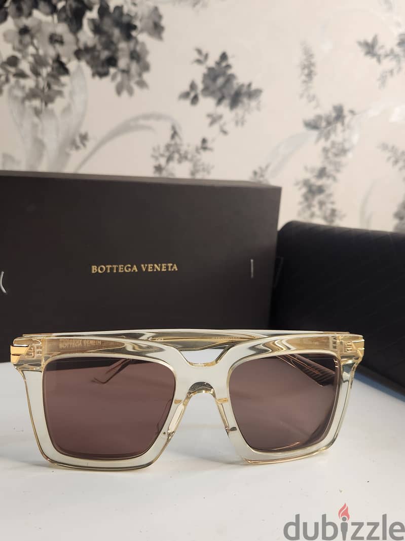 BOTTEGA VENETA  used clean 25BD 6
