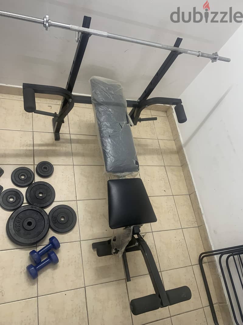 Bench press and dumbells 1