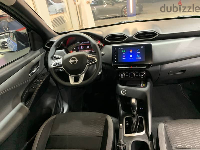 Nissan Megnite (14,000 Kms) 15