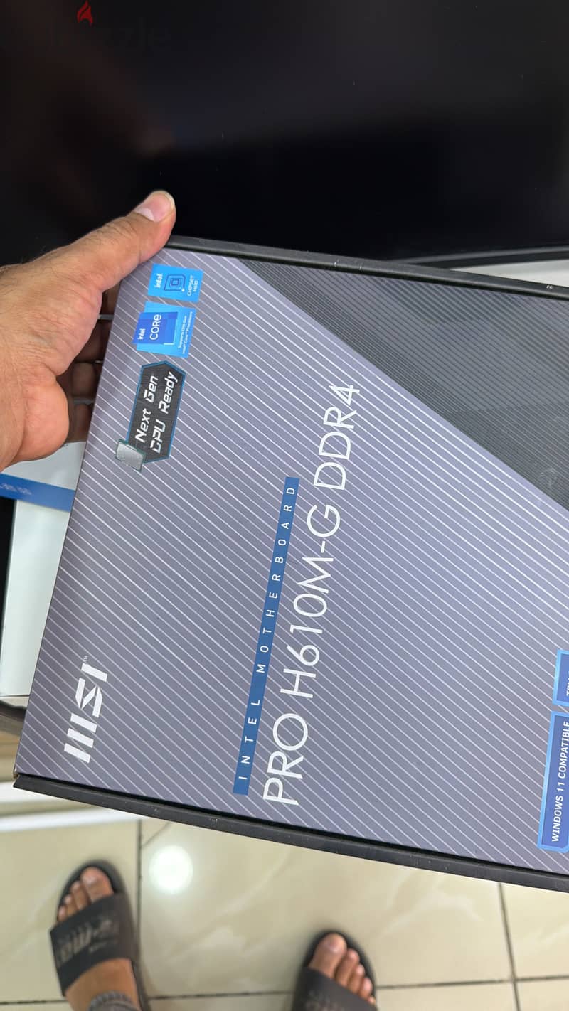 12Th Gen intel i5 12400f Ram 16 SSD 500 8GB xfx 8g RTX GPU 7