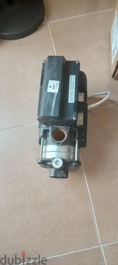 Groundfos water pump1 hp for sale, serious buyers contact 35406056