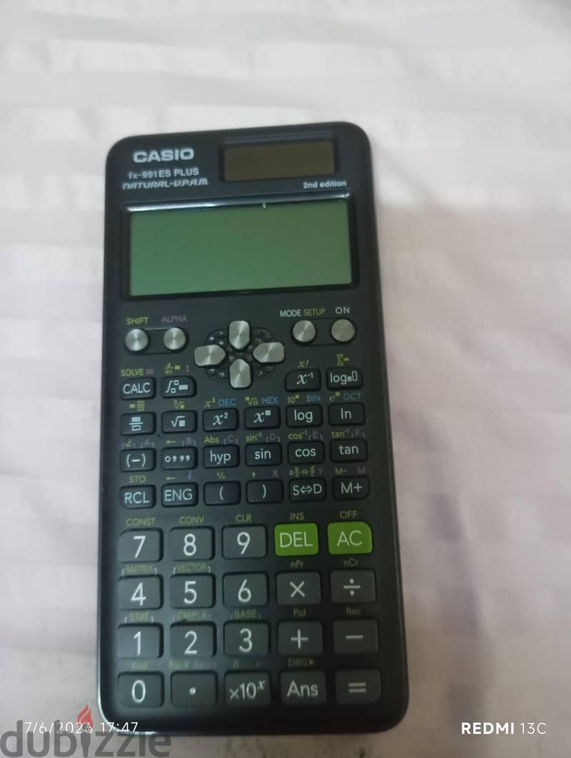 آلة حاسبة علمية fx991 1