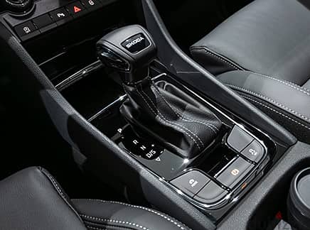 Skoda Karoq 2025 Sportline 8