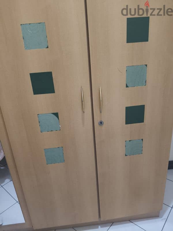 Five-Door Wardrobe / Cupboard for Sale 3