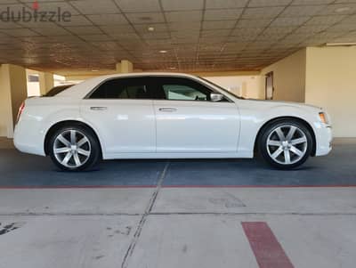 FOR SALE - CHRYSLER 300C 3799 NEG