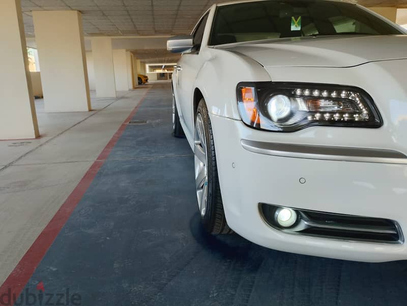 FOR SALE - CHRYSLER 300C 2800BD NEG 2