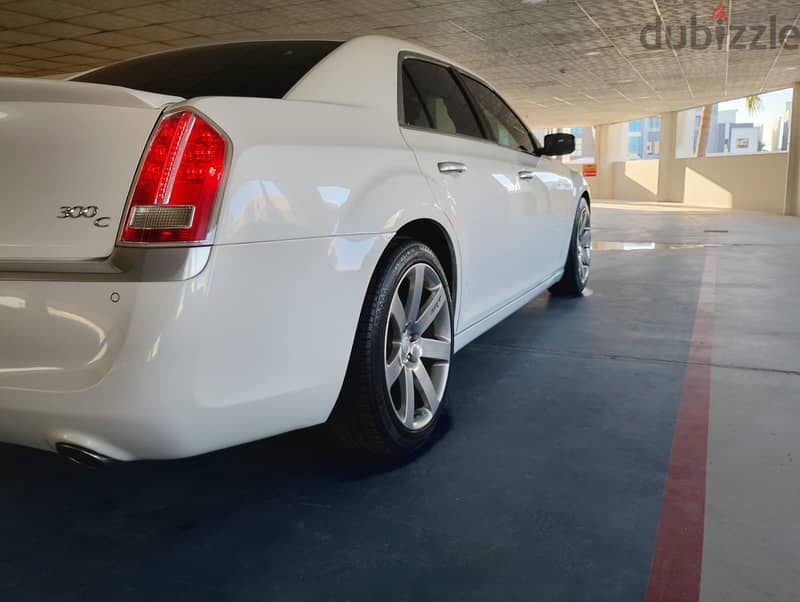 FOR SALE - CHRYSLER 300C 2800BD NEG 3