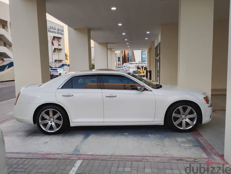 FOR SALE - CHRYSLER 300C 2800BD NEG 5