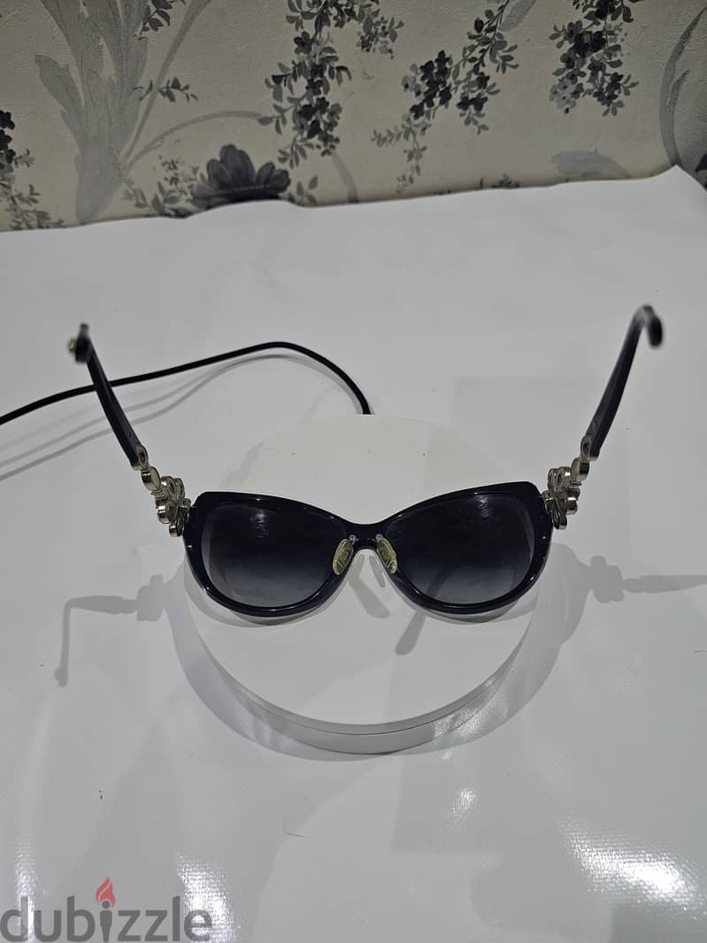 Bvlgari Limited Edition Crystal Flower Sunglasses Black 2