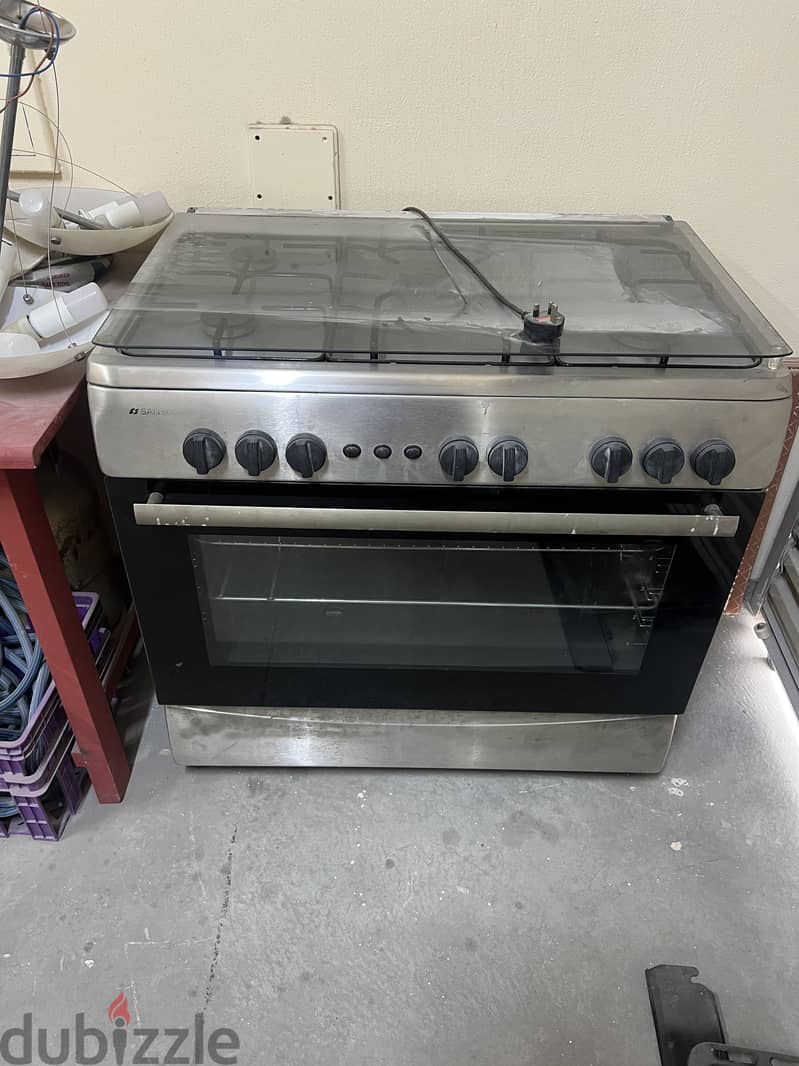 فرن من شركة سانسوي -oven from sansui 1