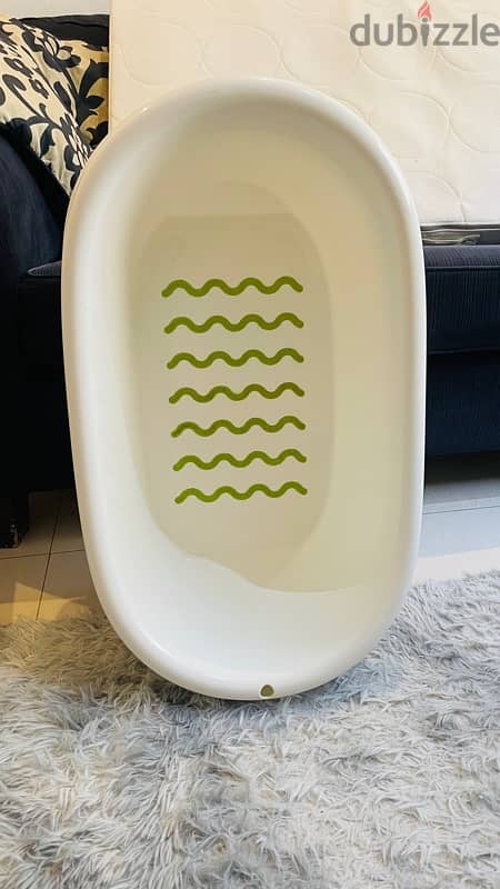 Bath tub-Baby 1