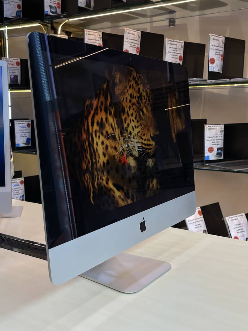 Apple iMac  Core i5 21.5” inch 3