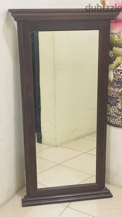 Vintage-Style Full-Length Wooden Mirror – Excellent Condition