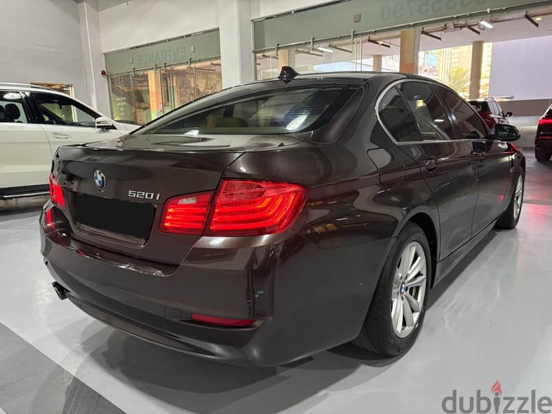 BMW 520i 2015  2.0L Twin-power Turbo 190HP 3