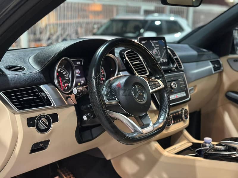 Mercedes Benz  GLE 43 AMG 14