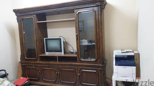cabinet خزانة