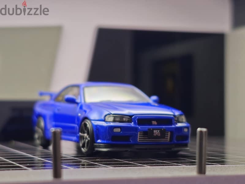 Nissan Skyline GT-R R34 1/64 Diecast model 4