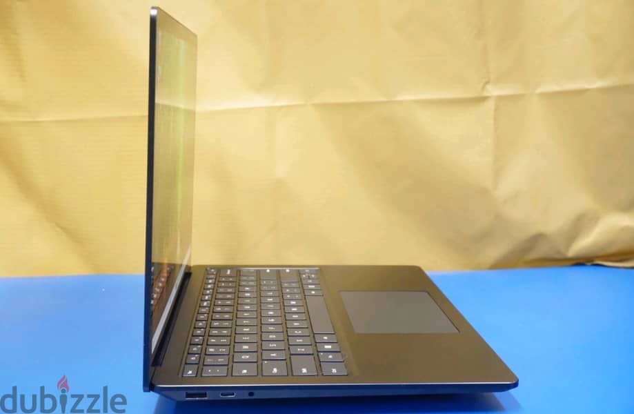 Microsoft Surface laptop 4 Core i7 16GB 512GB 10th generation 220BD 7