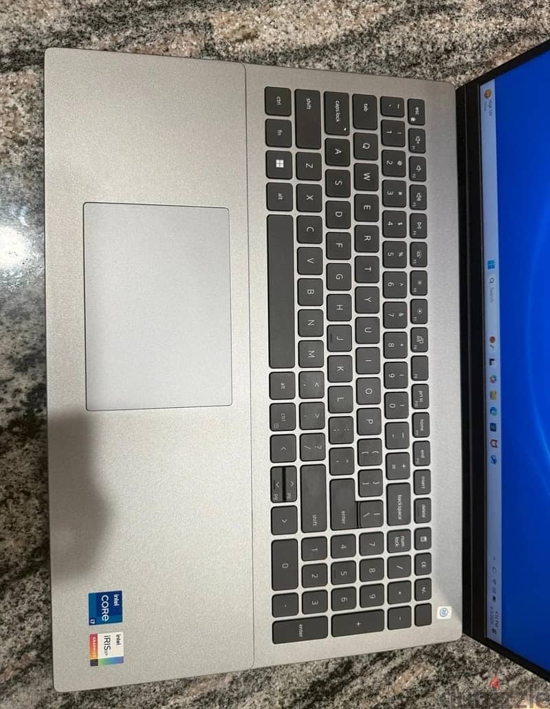 Dell Metal  i7 12th gen 15.6FHD 16GB 512GB laptop 3