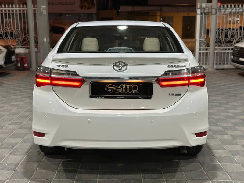 Toyota Corolla 1.6 13