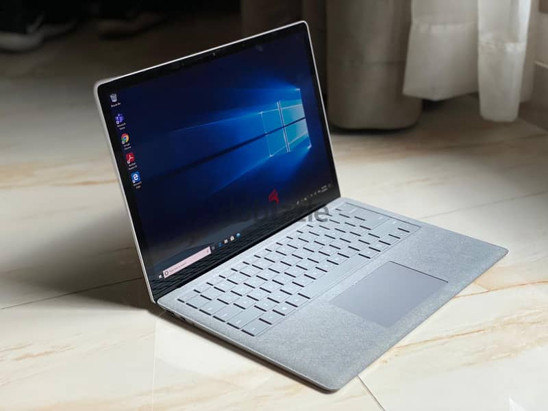 Microsoft 39591018Laptop  Intel Core i5 (7th Generation) 8GB RAM – 256 4