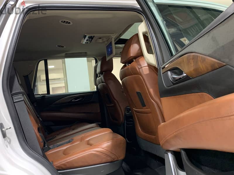 Cadillac Escalade (93,000 Kms) 10
