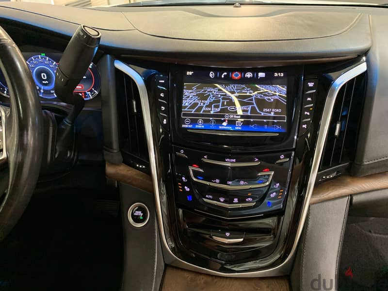 Cadillac Escalade (93,000 Kms) 15