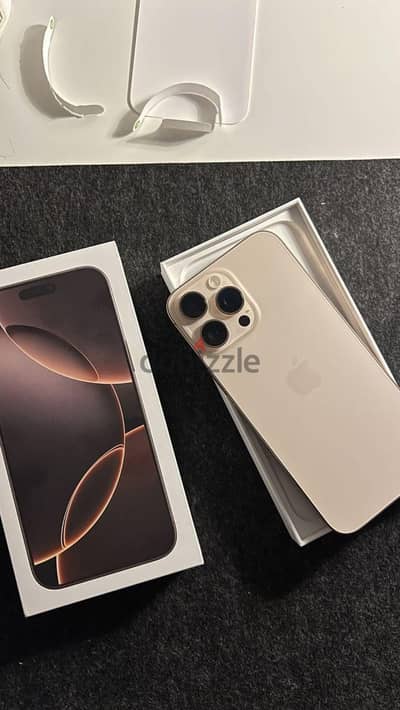 Apple - iPhone 16 Pro Max 256 GB