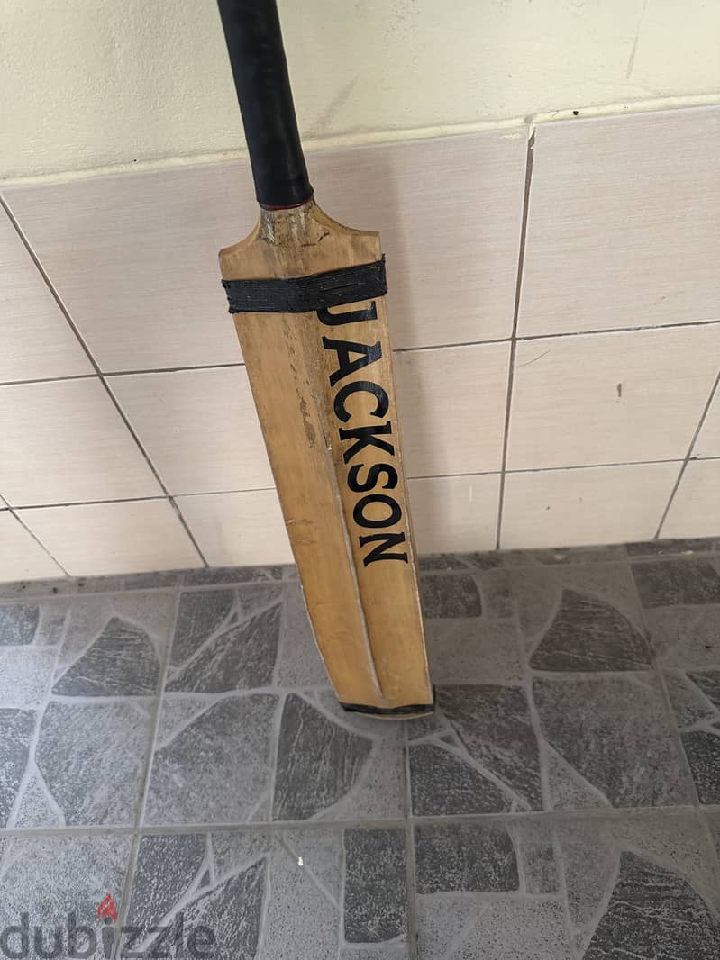 Cricket bat good condition. Tape boll and deuce ball 1