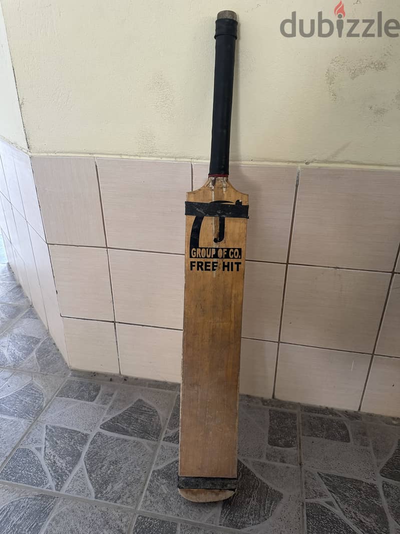 Cricket bat good condition. Tape boll and deuce ball 3