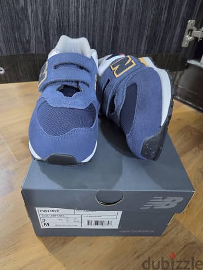 NEW BALANCE 574 KIDS @20BD EACH