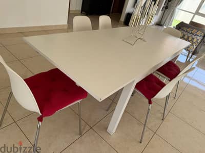 IKEA Dining Table with 6 Chair