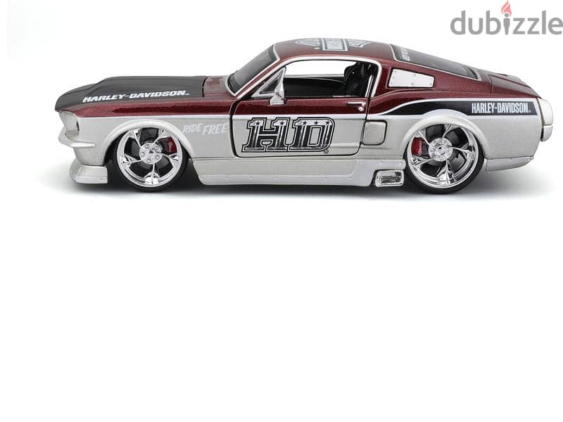 Maisto 1967 Ford Mustang GT X Harley Davidson Limited 1/24 scale model 3