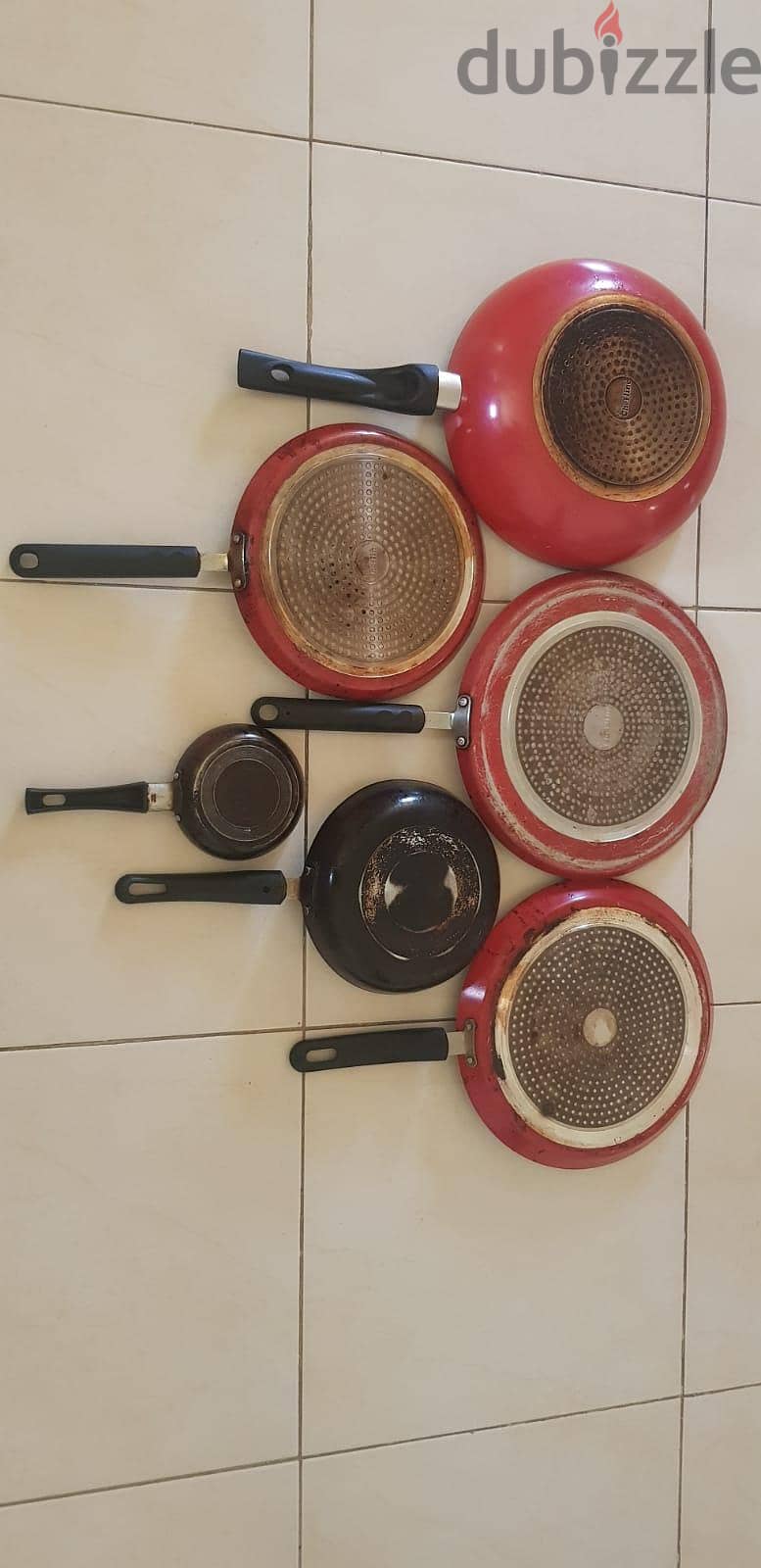 6 Non stick pans. Various Sizes. 2