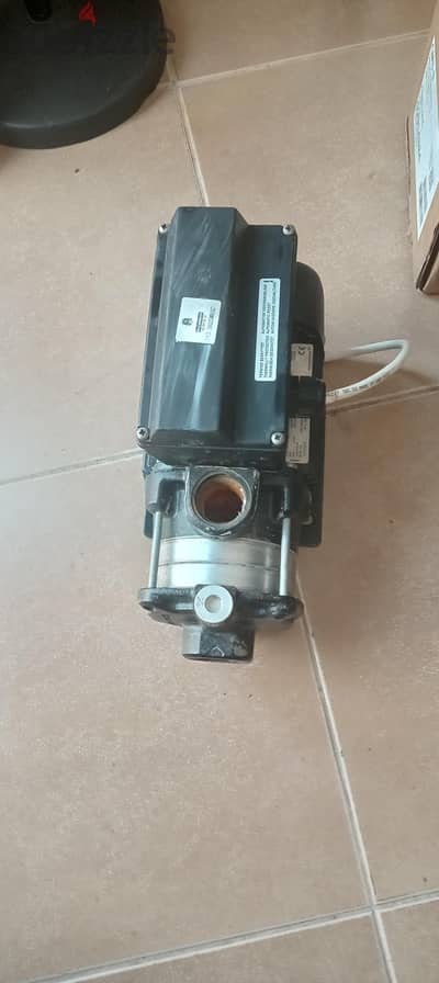 Groundfos 1 HP heavyduty water pressure pump for sale