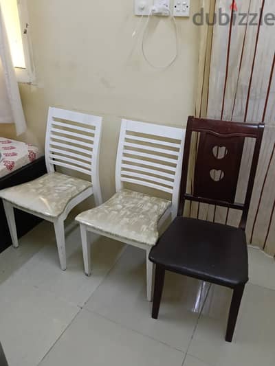 3 Chairs 15 bd