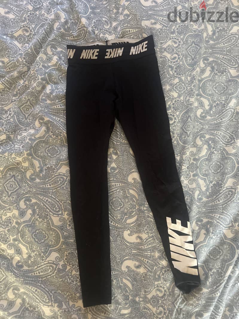 Nike Small tight fit leggings 1