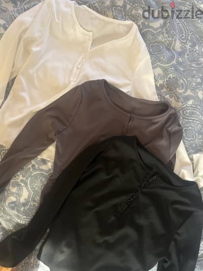 3 Button down tee long sleeves( Medium)