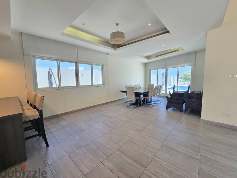 Stand alone Villa 4 + maid room + driver room with private beach acces 5