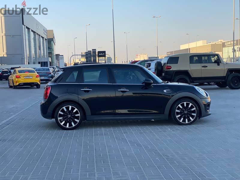 MINI Cooper 2018 3