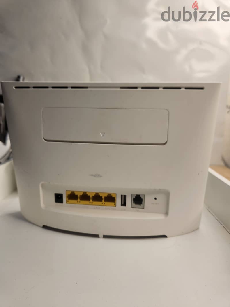 Unlocked routers 7BD , 5G 30BD- 39591018 1