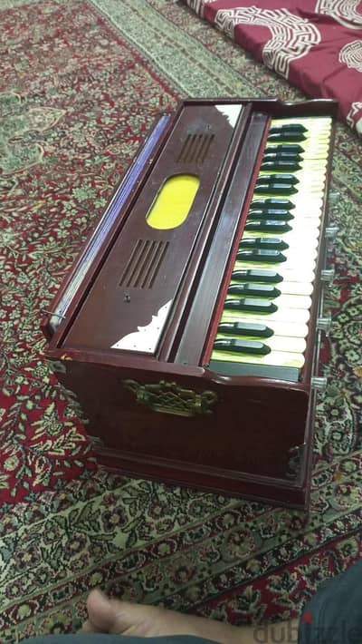42 keys harmonyum