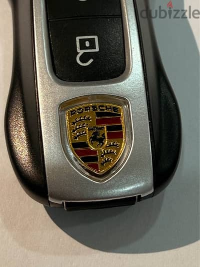 PORSCHE CarKey Holder with 16gb usb memory