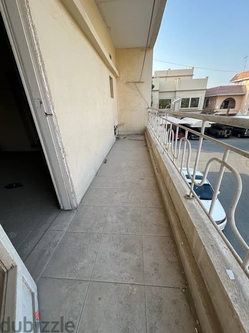 2BR Apartment in East Riffa 4