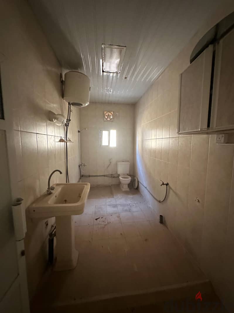 2BR Apartment in East Riffa 5