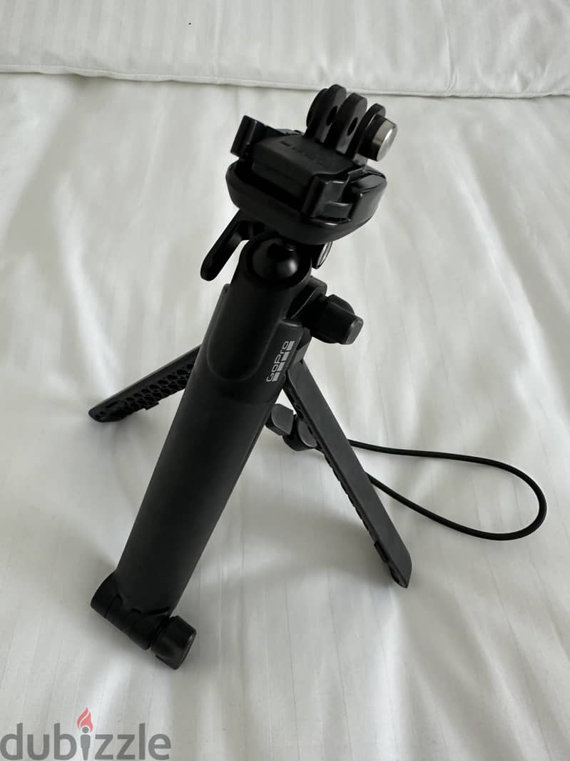 GoPro Tripod and some accessories for Hero 9 Black 4