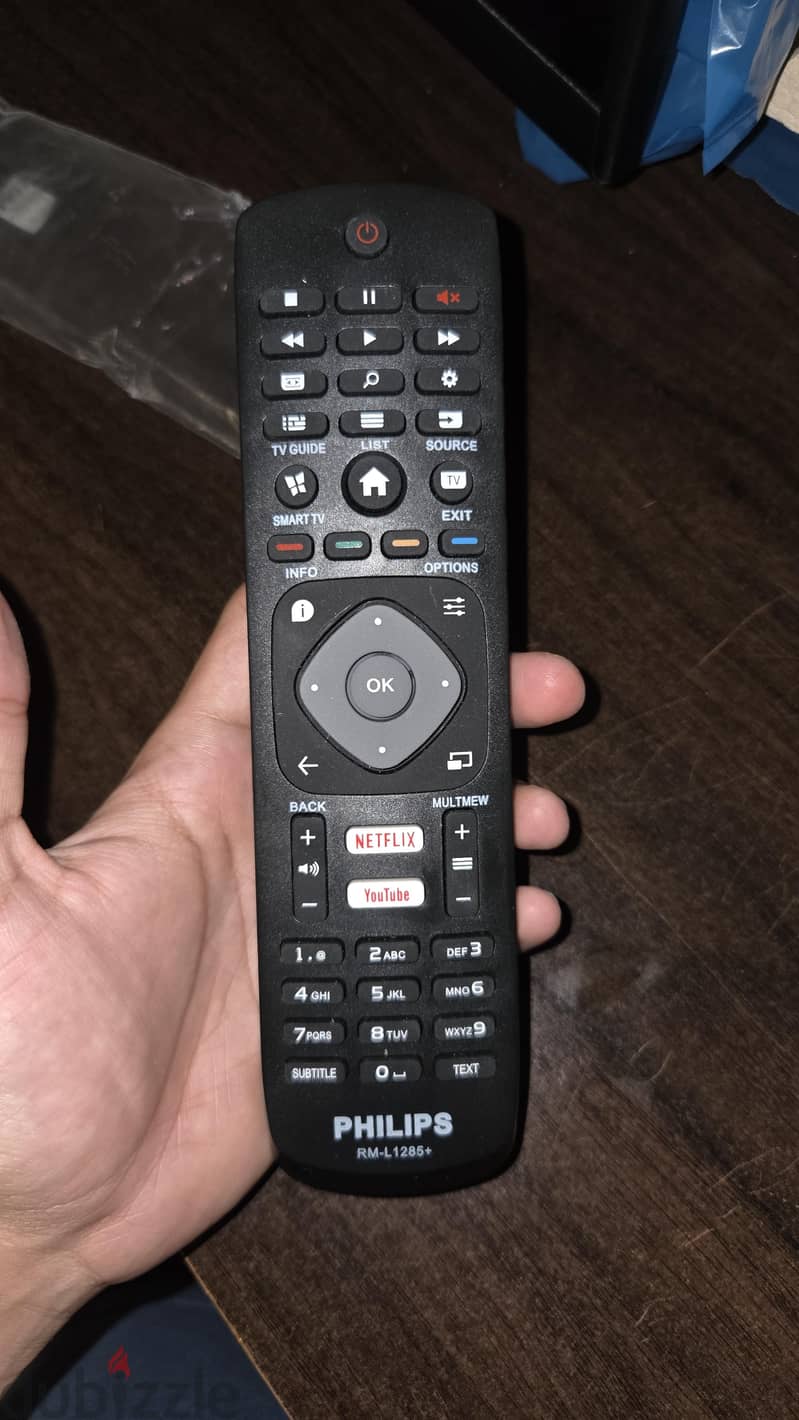philips 32 inch TV 4