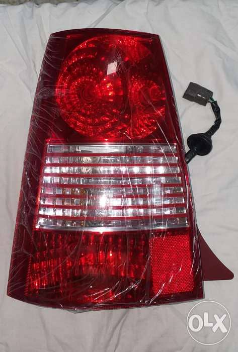 Kia picanto 2007 left side back main light 0